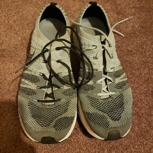 Nike flyknit trainers
